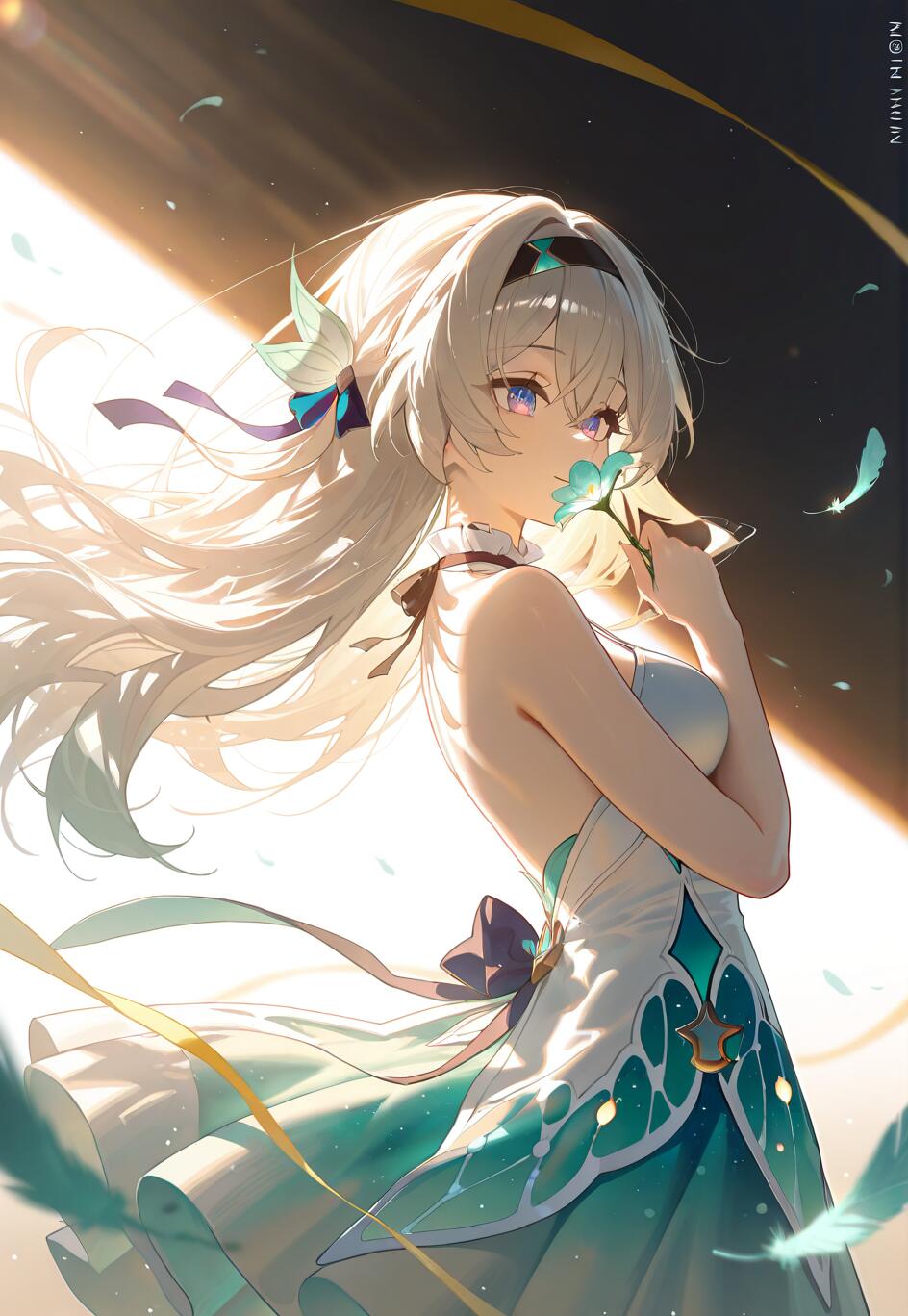 Un’illustrazione in stile anime che raffigura Firefly, personaggio del gioco Honkai: Star Rail. Ha lunghi capelli bianchi e occhi viola, e tiene tra le labbra un piccolo fiore blu, mentre guarda di lato. Indossa un abito bianco e turchese, illuminato da una luce calda e brillante proveniente da dietro.