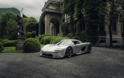 Una vista dettagliata ed elegante della hypercar Koenigsegg CC850, che ne mette in... 7680x4800