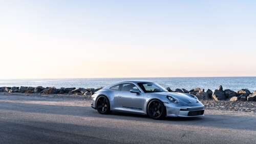 Un primo piano ad alta risoluzione di una Porsche GT3 RS. 8K