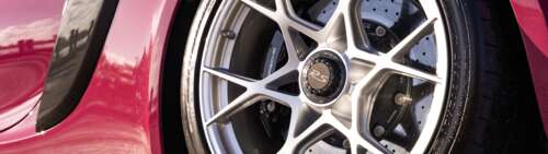 Una Porsche sportiva, elegante e dalle prestazioni elevate, immortalata in una luce... Dual UHD