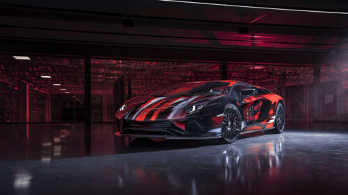 Una Lamborghini Aventador S, supercar elegante e dalle prestazioni elevate, caratterizzata... 8K