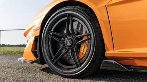 Una supercar Lamborghini Aventador SVJ ad alte prestazioni, caratterizzata dalla... 4K (Ultra HD)