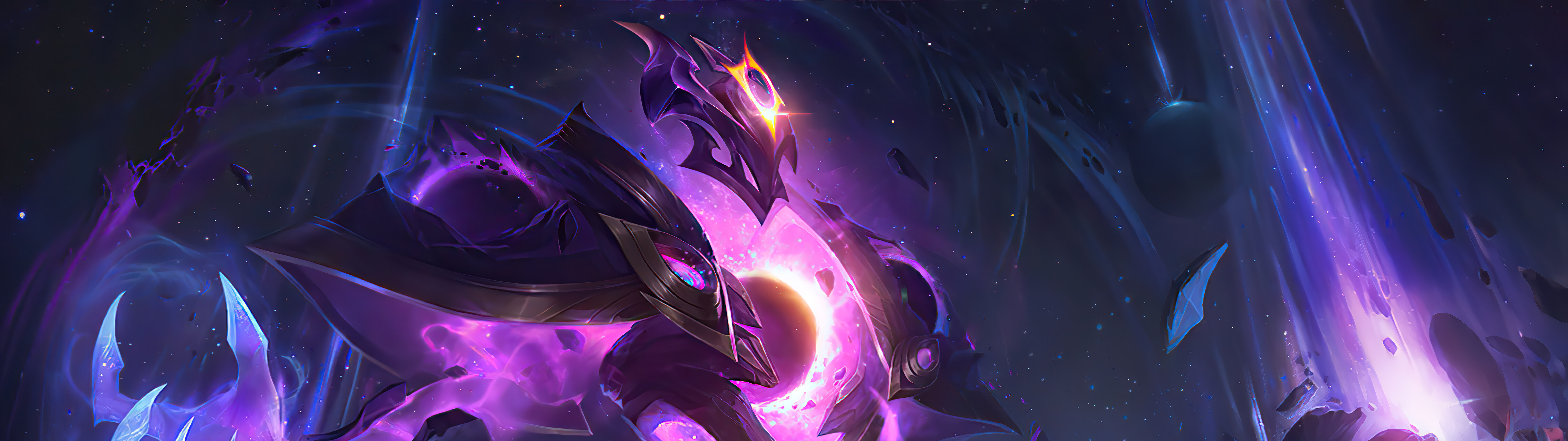 Xerath, personaggio del videogioco League of Legends, è circondato da un’aura di energia magica blu e luminosa.