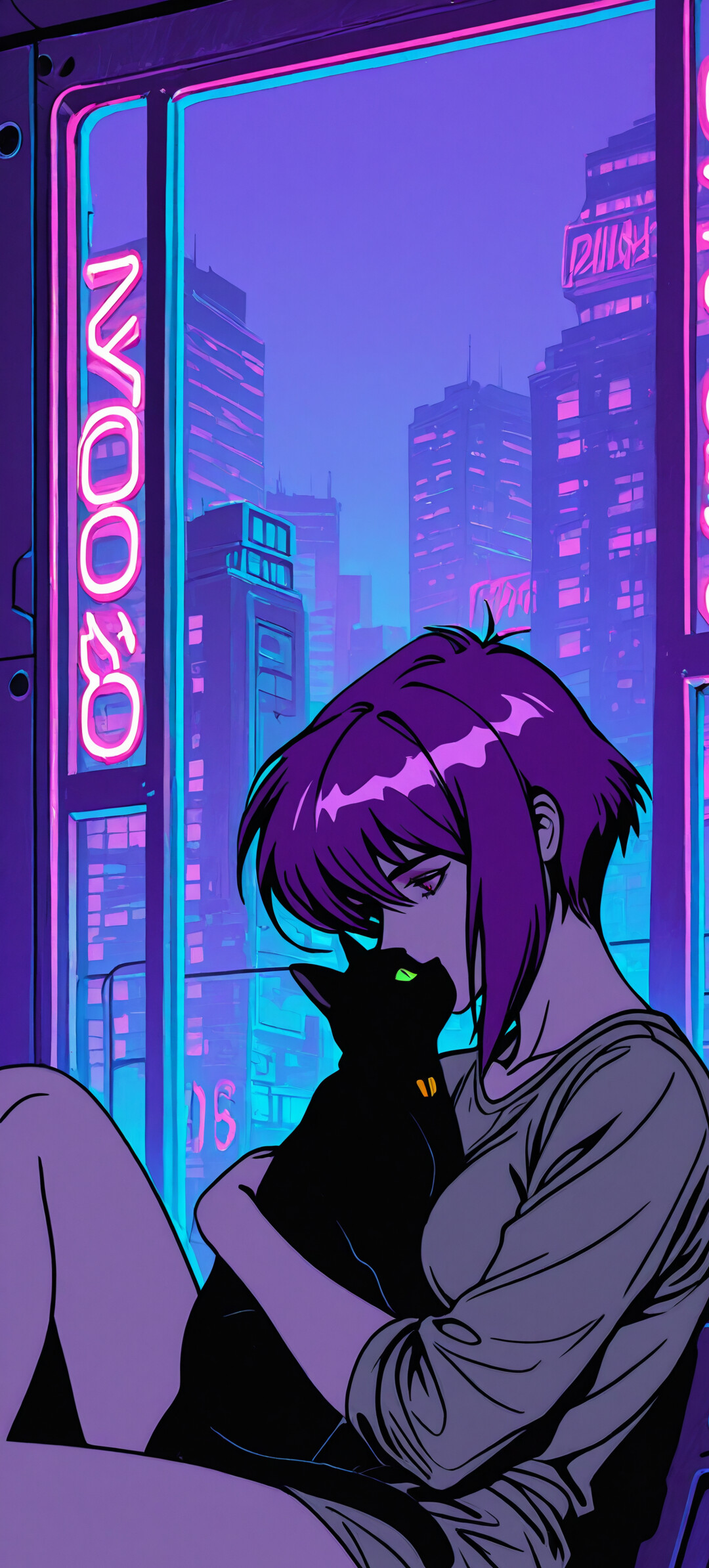 Un’illustrazione in stile anime che raffigura Motoko Kusanagi di Ghost in the Shell, con i capelli corti di colore viola, seduta vicino a una finestra e che abbraccia con affetto un gatto nero. All’esterno, un paesaggio urbano futuristico è illuminato da vivaci luci al neon viola e rosa.